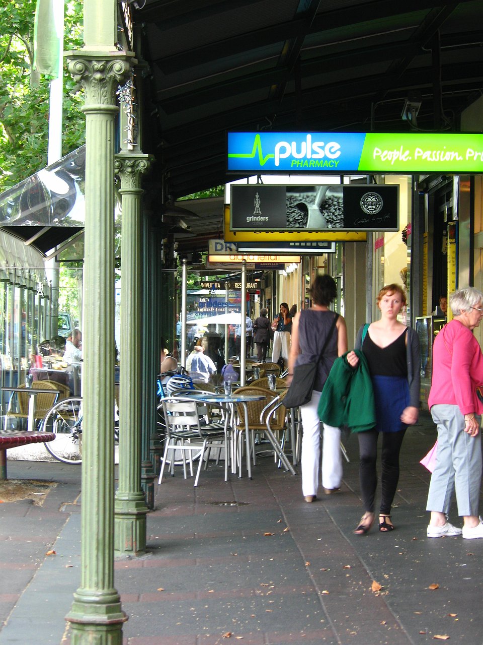 lygon st carlton.JPG